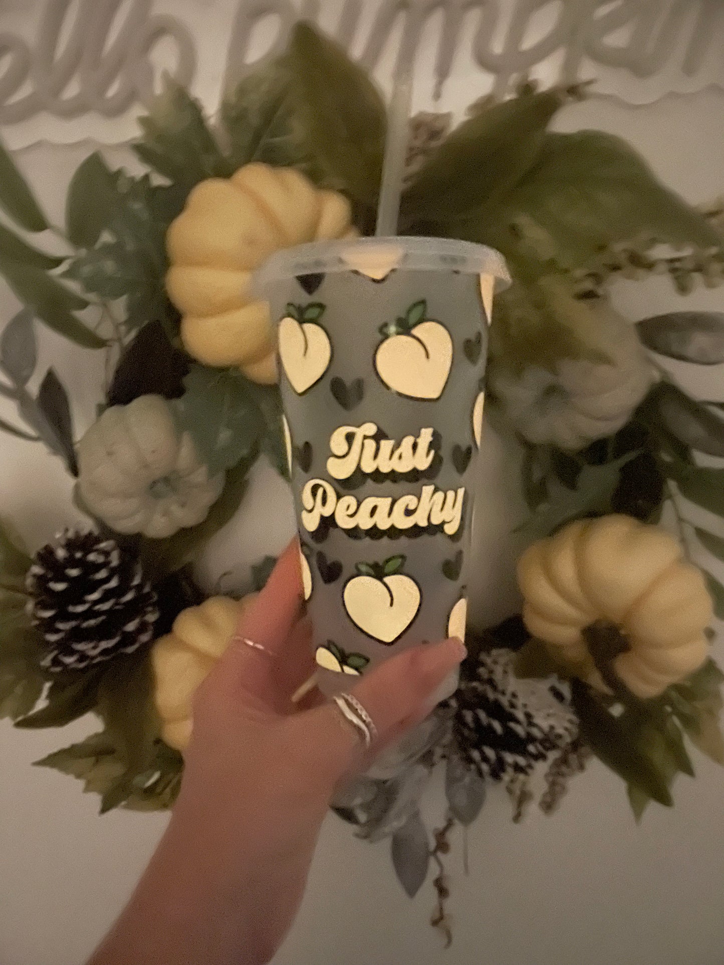 Glow in the Dark Just Peachy, cold Cup / Tumbler