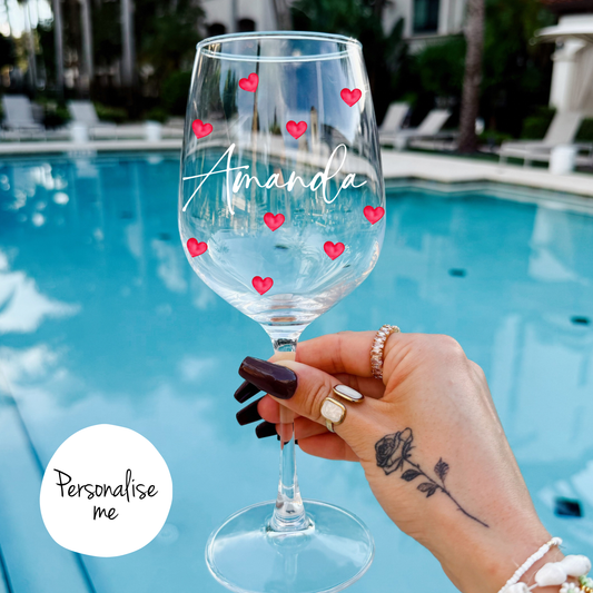 Galentine Personalised Wine Glass – Custom Name Heart Design – Bestie Gift – Gal Pals – Valentine’s Wine Glass